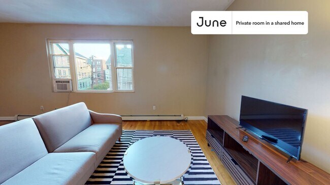 Photo - Room in Shared 4 bed/1.5 bath home Unidad B