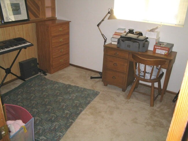 Photo - Spacious 3 Bed + Office, 2 Bath Single Fam...