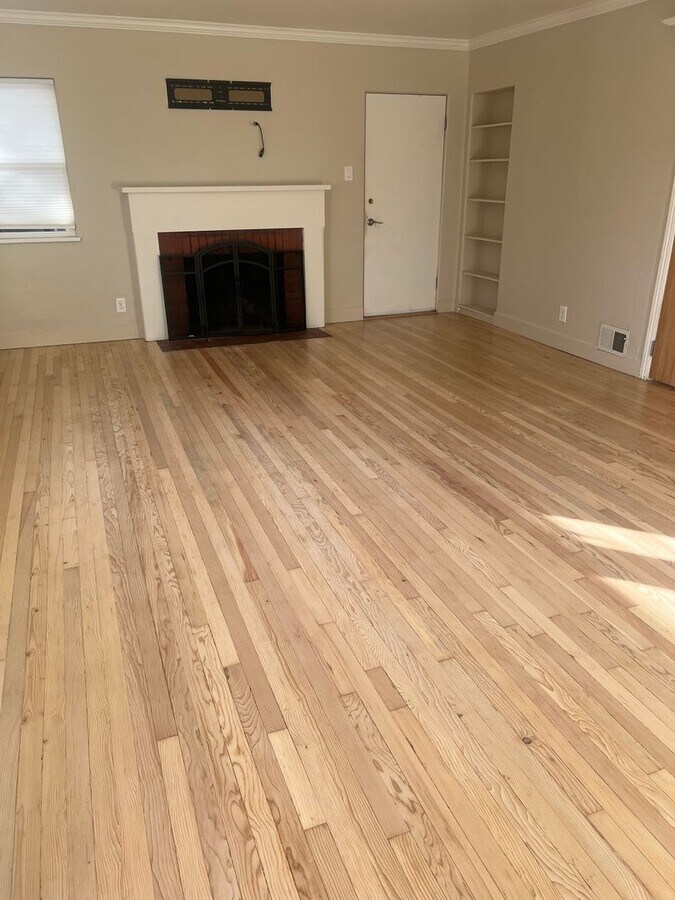 Photo - 830 Whitaker Dr