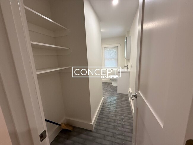 Photo - 38 Gibson St Unit 3CP