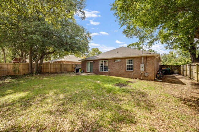 Photo - 2808 Ping Ln