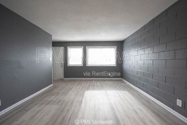 Photo - 6060 E 16th St