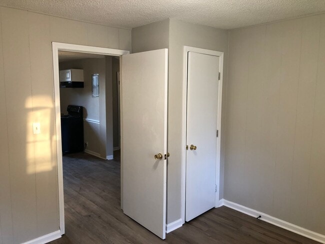 Photo - 940 Dougherty St