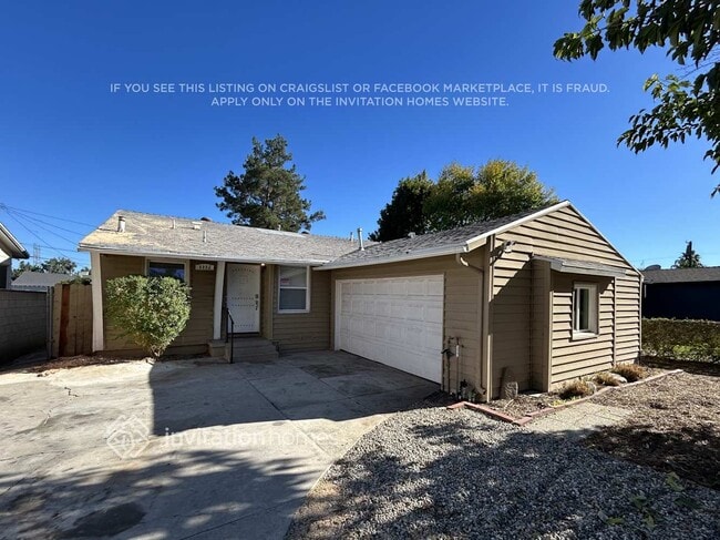 Building Photo - 6952 Donna Ave