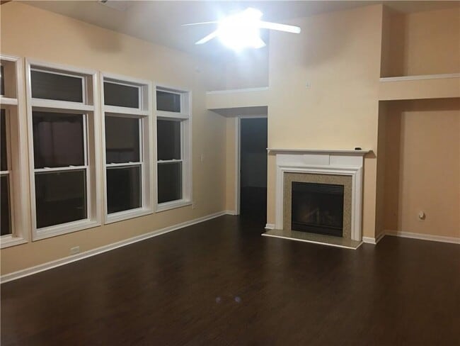 Photo - 2349 White Alder Dr NE