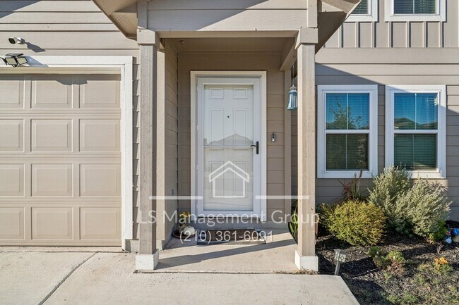 Photo - 8215 Blue Canal