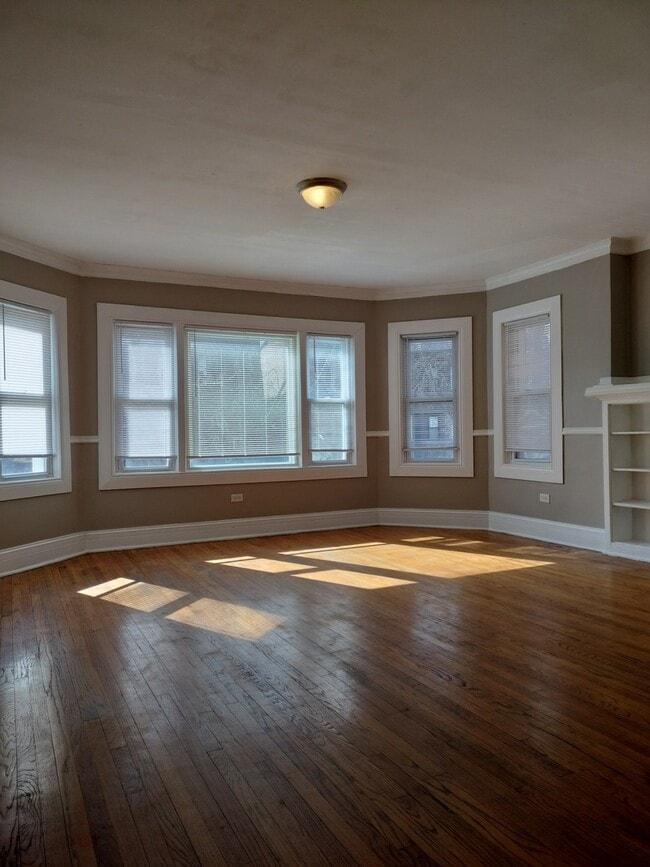 Photo - 7729 S Essex Ave