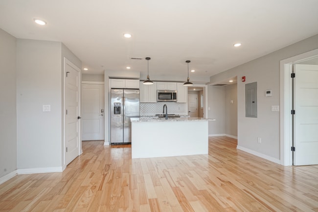 Photo - 1710 Cambridge St Unit 6