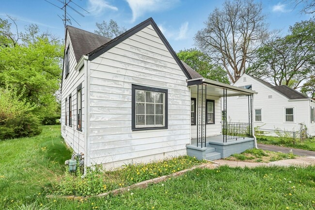 Photo - Newly Renovated - 3 Bed, 1.5 Bath Single-Family Home w/ Garage!!