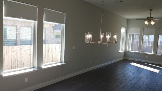 Photo - 212 Freeman Loop
