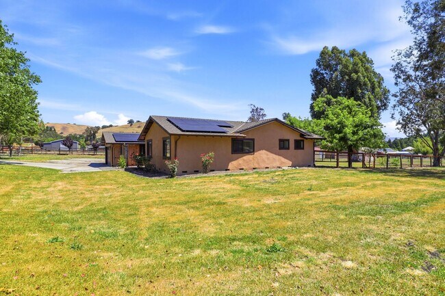 Photo - $5995 - Ranch-style home with acreage in West Gilroy's quiet countryside