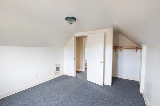 Photo - 671 E 17th Ave