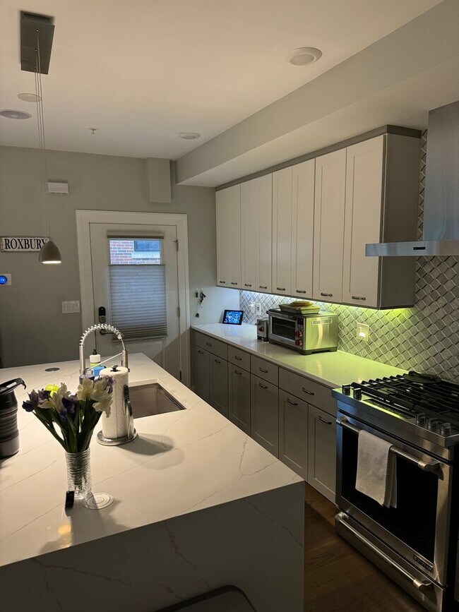 Photo - 3 Bedroom Townhome in Dorchester