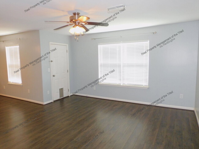 Photo - 2627 Leighswood Dr