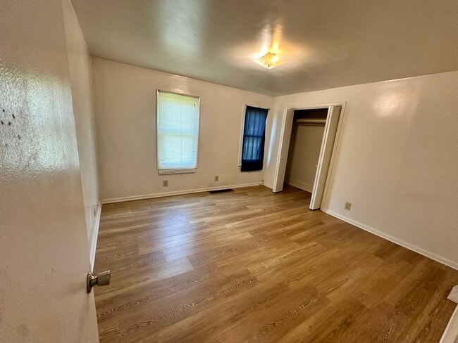 Photo - 80 Eastland Rd