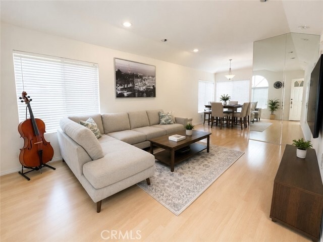 Photo - 123 Sandpiper Ln
