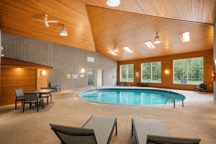 Clubhouse Pool