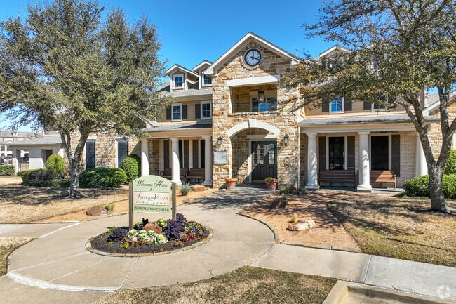 Leasing Office Entrance - Silverton Village