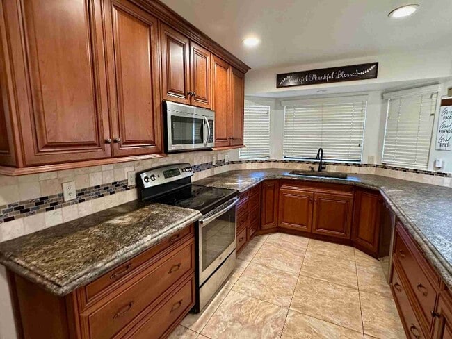 Photo - 1043 N Gibson St