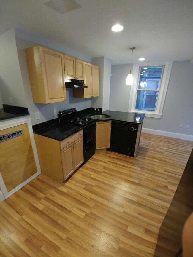 224 Hanover St Unidad 2