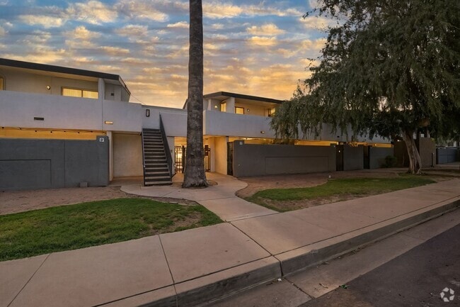 Building Photo - Heart of Phoenix Living – Modern 1BR with ... Rental