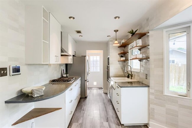 Photo - 2501 Audubon Pl