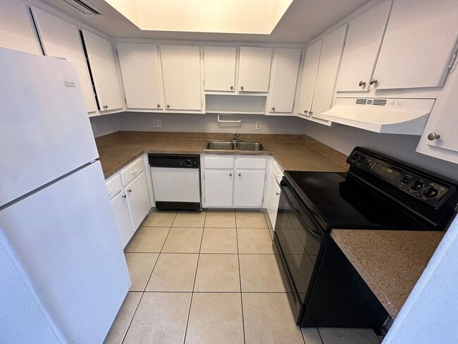 1830 Maravilla Ave Unit 1