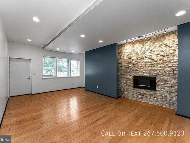Photo - 907 N 5th St