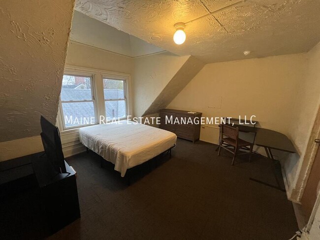 Building Photo - 133 Essex St Unit 14 Rental