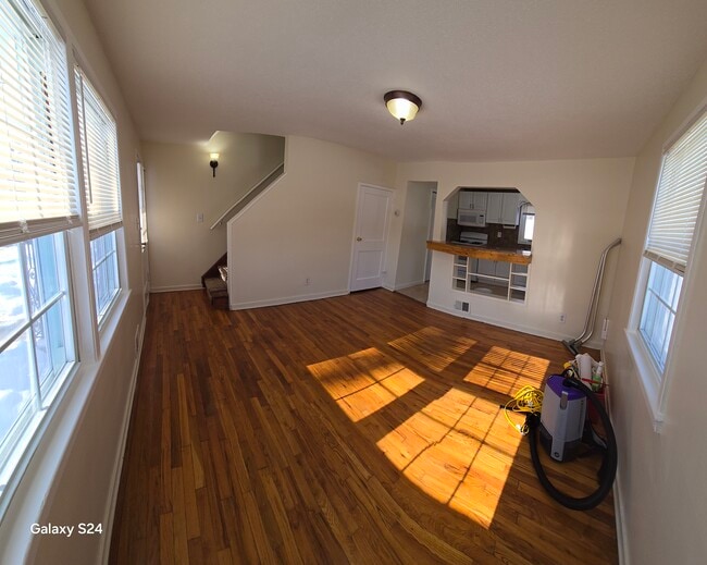 Photo - 94 Cortland Cir