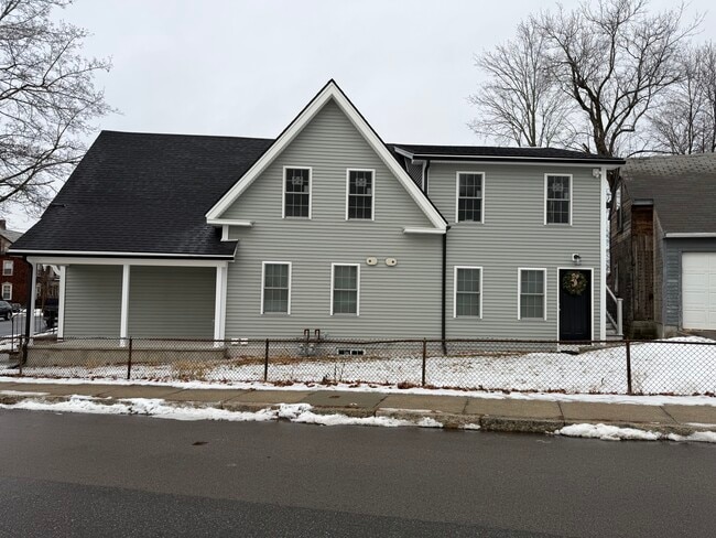 Photo - 18 S Main St Unit 2F