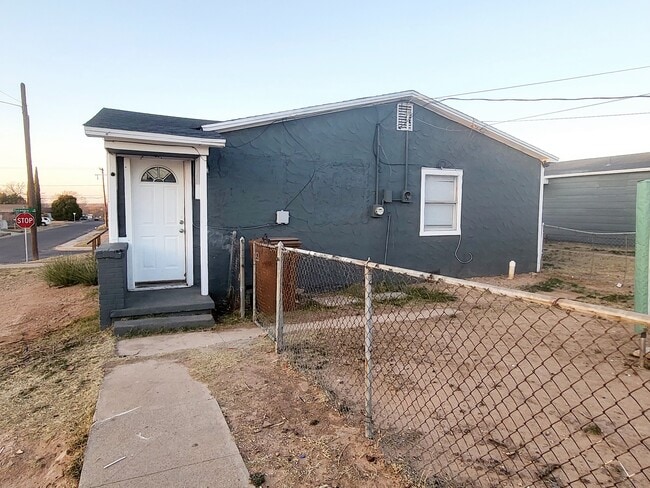 Photo - 1500 Sycamore St Unit B