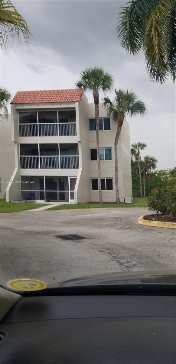Photo - 120 Lakeview Dr Unit 318