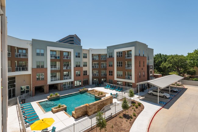 Pool View Units