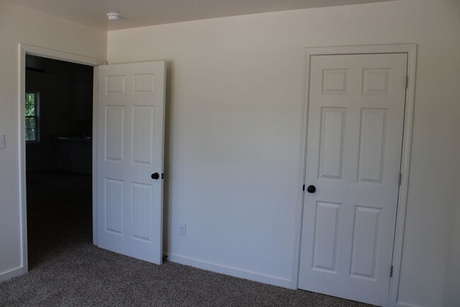 Photo - 2827 Lancaster Rd NW