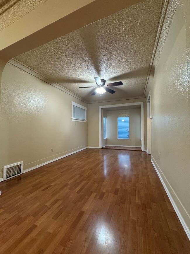 Photo - Newly Updated Spacious 4 Bedroom Tacoma Home