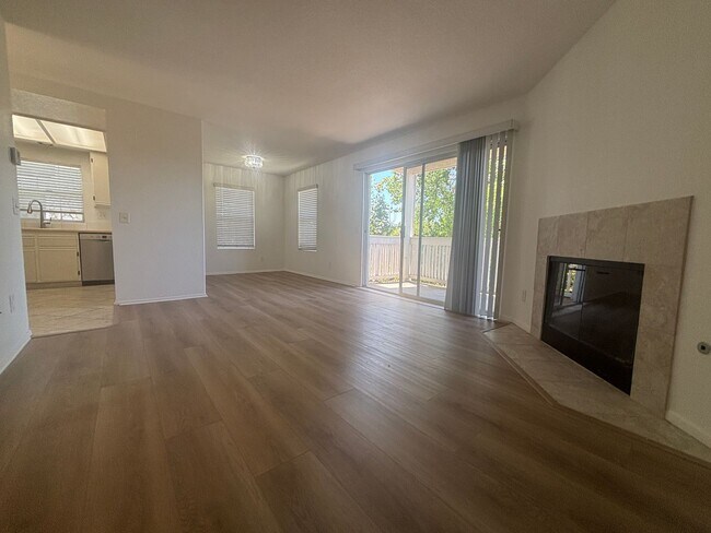 Photo - Bright 2 Bedroom Condo in Oceanside!