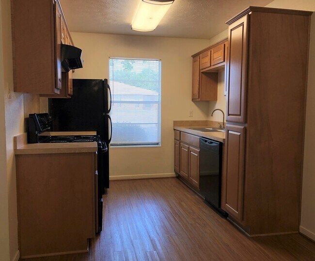 Photo - 3608CO Unit B