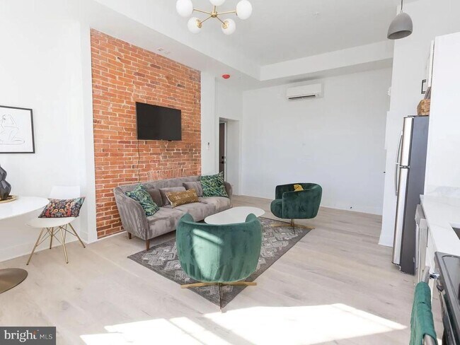 Photo - 415 St Paul St Unidad 403