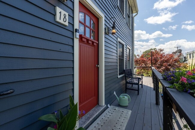 Photo - 18 Walden St