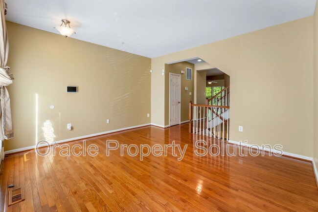 Photo - 7550 Maidenhead Dr