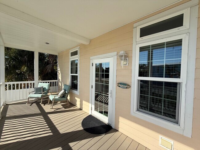 Photo - 235 NE Sunrise Wy