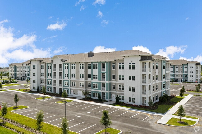 Building Photo - Arcadia at Veranda Falls