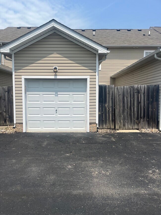 Photo - 115 Gifford Rd