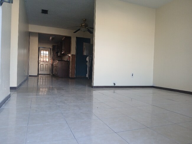 Photo - 2623 Dahlgreen Ave