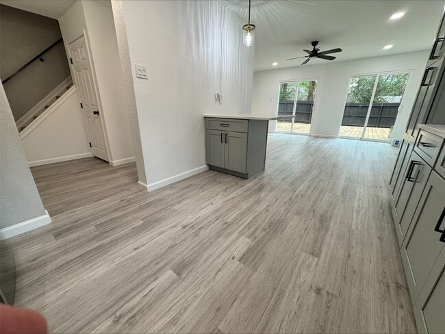 Photo - 1004 E Red Cedar Cir