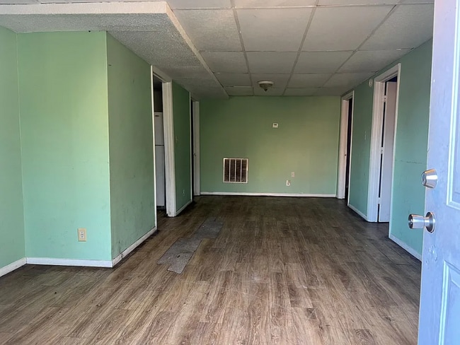 Building Photo - 1703 Singleton St