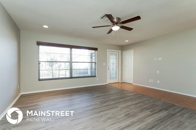 Photo - 1412 SE 4th St