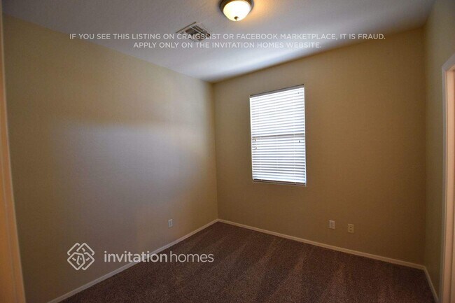 Photo - 881 E Stottler Dr