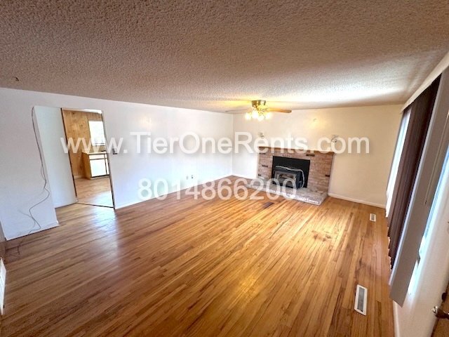 Photo - NO DEPOSIT option available for qualified renters!